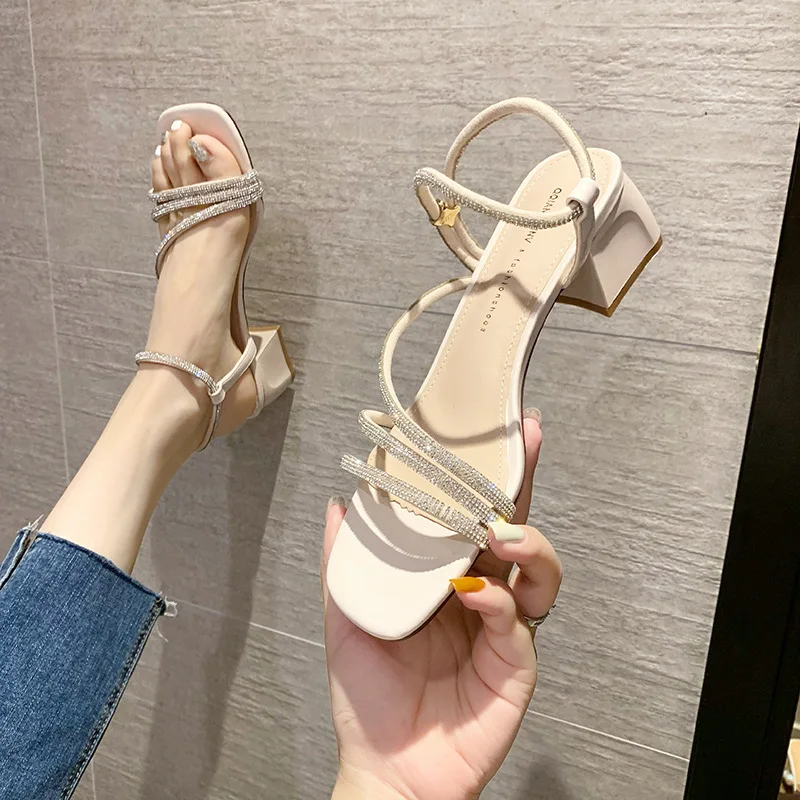 

2022 new women's thick heel rhinestone fashion ok trend casual fashion sandals 2893