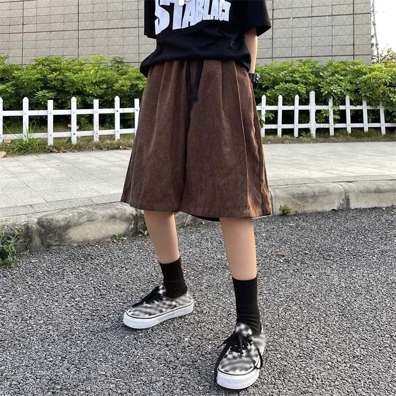 

Brown Corduroy Sorts Oversized Bay Five Point Trousers Summer Fasion Wide Le Pants Ins ip op Bottoms Men and Women