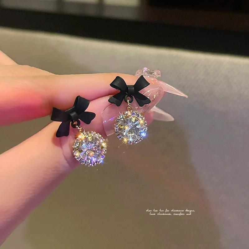 

серьги женские серьги висячие бижутеНовые модные трендовые уникальные дизайнерские элегантные черные серьги с бантом и бабочкой со сверкающими бриллиантами для женщин ювелирные изделия для свадебной вечеринки в подарок