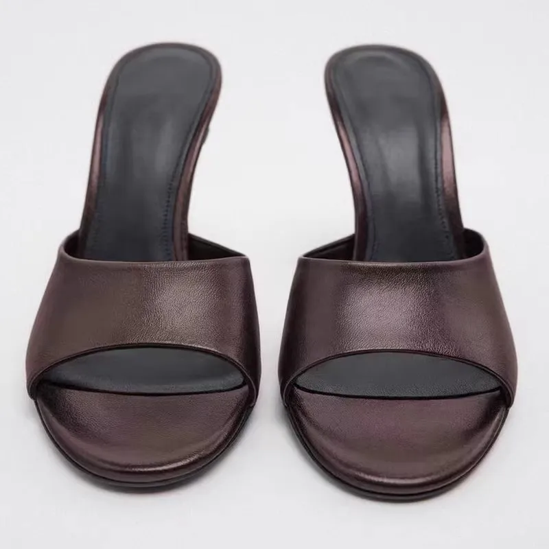 Женские туфли на высоком каблуке с ремешком пятке круглым носком