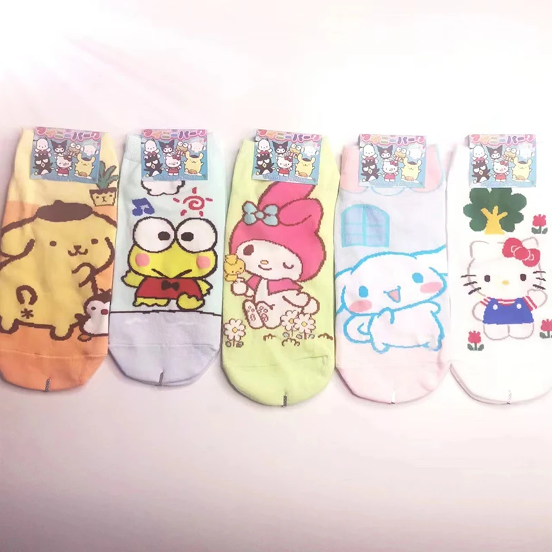 

Multiple Styles Sanrio Cartoon Socks Hello Kitty My Melody Kuromi Kawaii Anime Non-Slip and Sweat Absorption Cotton Tube Socks