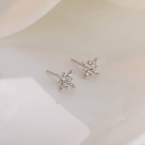 Серьги-гвоздики из серебра 925 с цирконием