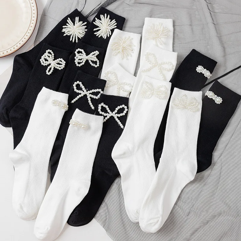 

Женские милые носки Lolita Jk, сексуальные однотонные носки в стиле Харадзюку для девушек, милые носки с искусственным жемчугом и бантом, модные черные и белые женские носки