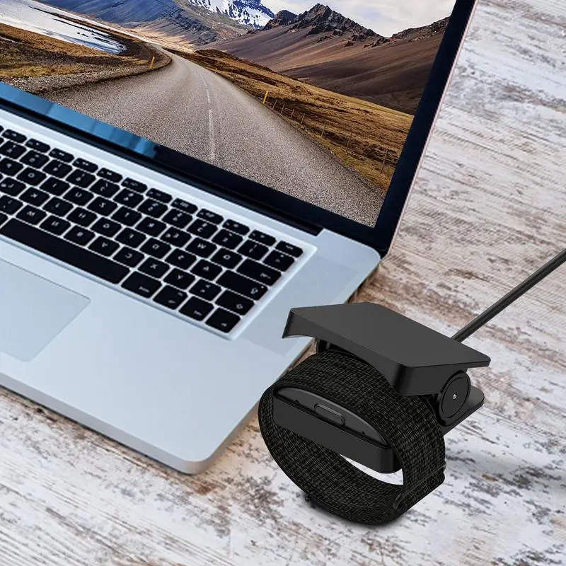 

Док-станция для зарядки умных часов, мягкий силиконовый материал, совместим с док-станцией для зарядки Halo, прочная конструкция, стабильная з...