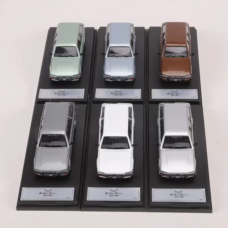 1:64 литая под давлением модель автомобиля из сплава игрушка Peugeot 505 SW ностальгия