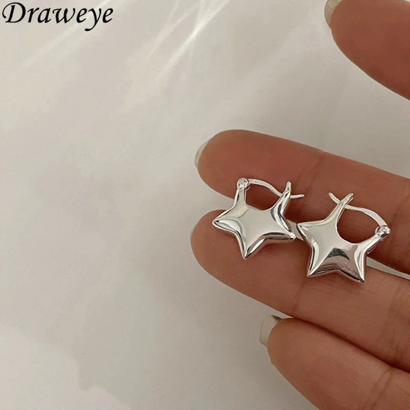 

Draweye Y2k Korean Fashion Stud Earrings Silver Color Metal Vintage Sweet Aretes De Mujer Stars Elegant Basic Jewerly