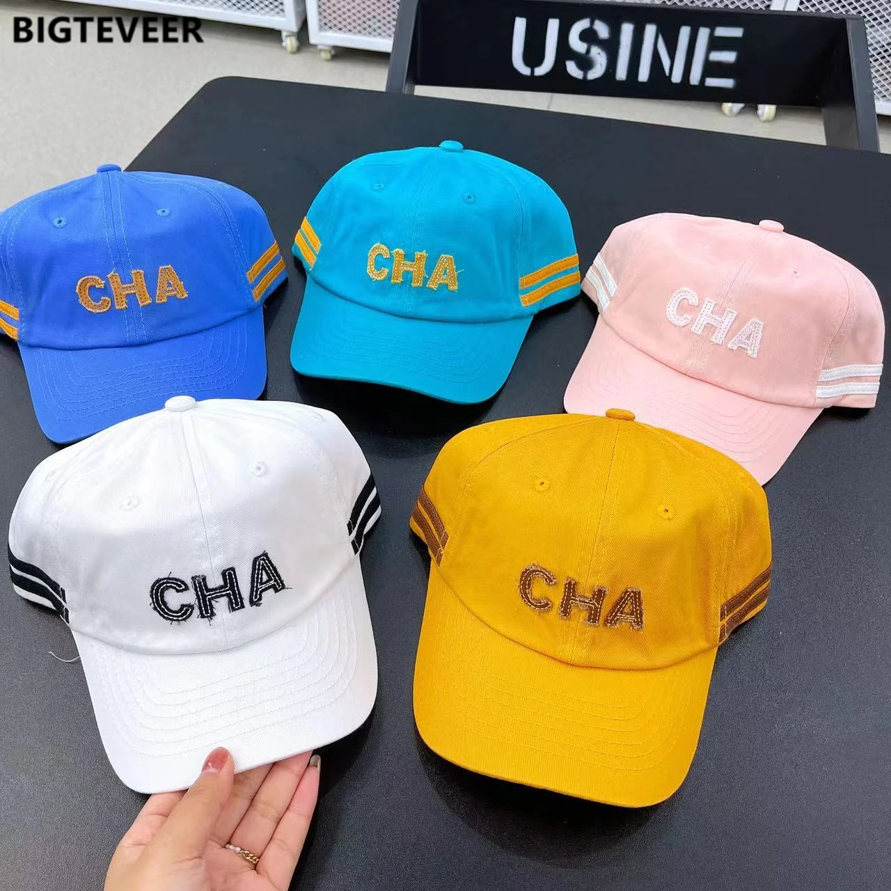 

Letter Fashion Men's and Women's Embroidered Baseball Caps Ins Slim Casual Couple Hats Street Hip-hop Sports Women Baseball Cap