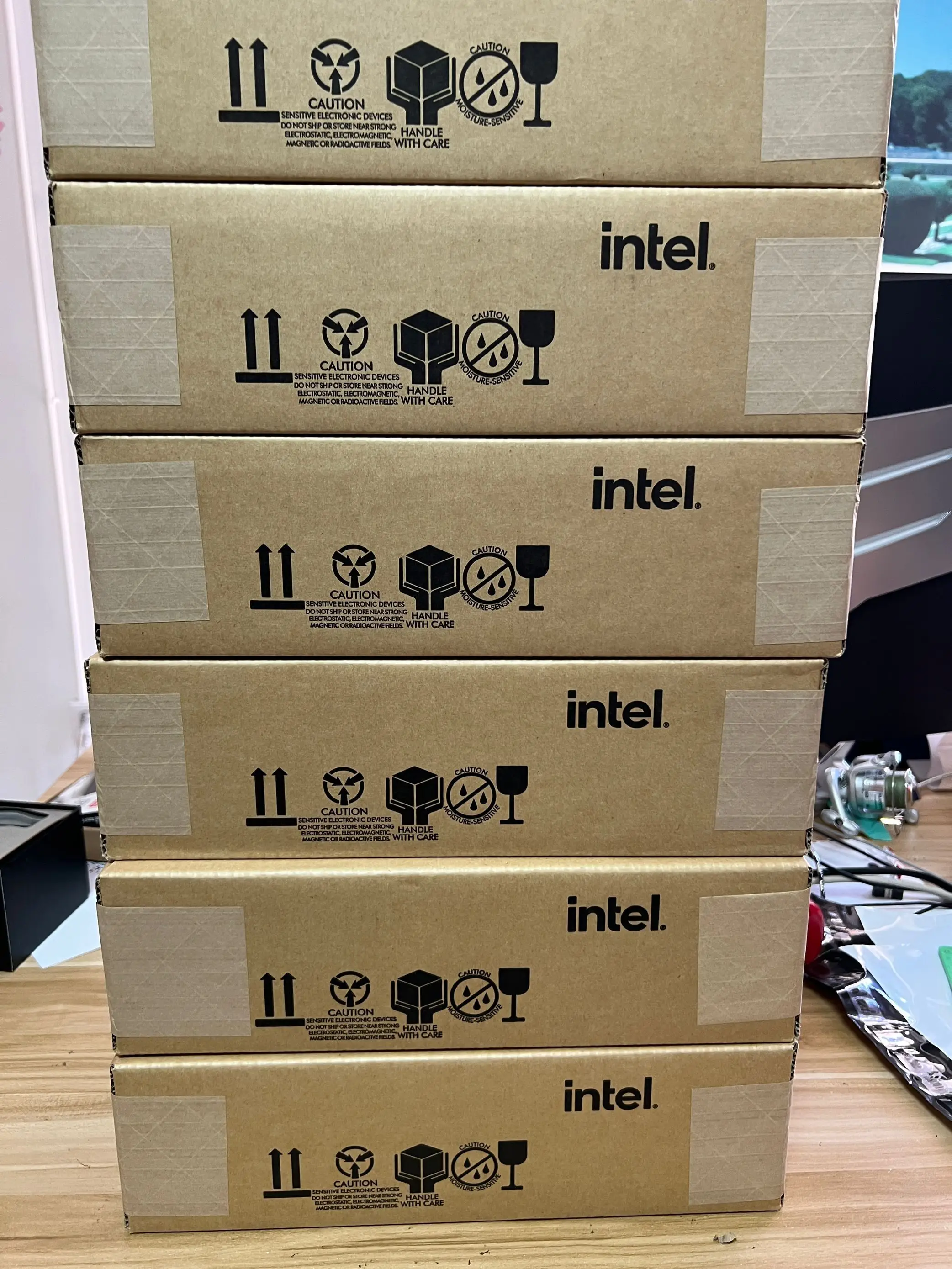 Рисунок 2 - Программируемый чип EQFP FPGA 10M50SAE144I7G 144Pin