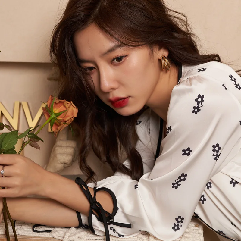 Women's 2 Piece Pajamas Sets Flower Print Pijama Suit Ice Silk Pyjama Female Sleepwear Long Bow Sleeve Shirt Trouser Homewear