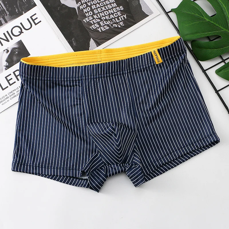 

Men's Fashion Stripe Boxer Shorts Ice Silk Pants Convex Pouch Underwear Youth Comfortable Panties Breathable Multicolor Lingerie