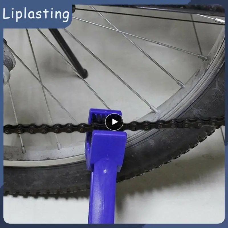 

Пластиковая щетка для мойки горного велосипеда