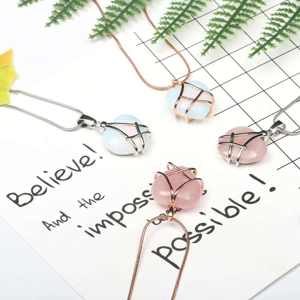 

Mineraali Wire Wrapped Rose Quartz Opal Heart Stone Necklace Girl Teenager Mini Love Shaped Gems Pendulum Pendant Necklace Chain