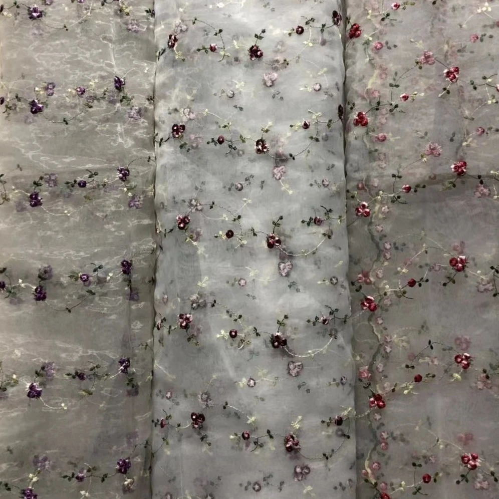 Маленький цветочный материал для шитья платья двора