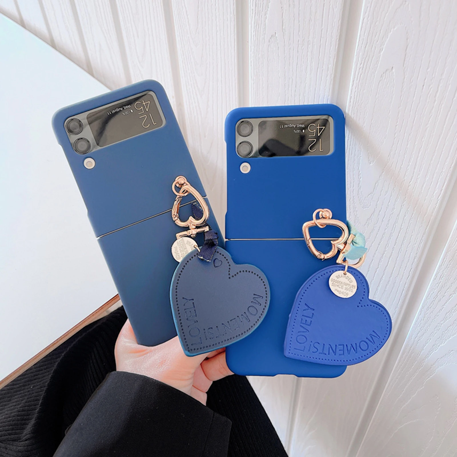 

Модный однотонный чехол для Samsung Galaxy Z, флип-чехол для телефона 3 дюйма, милые противоударные жесткие чехлы с подвесками в виде любящего сердц...