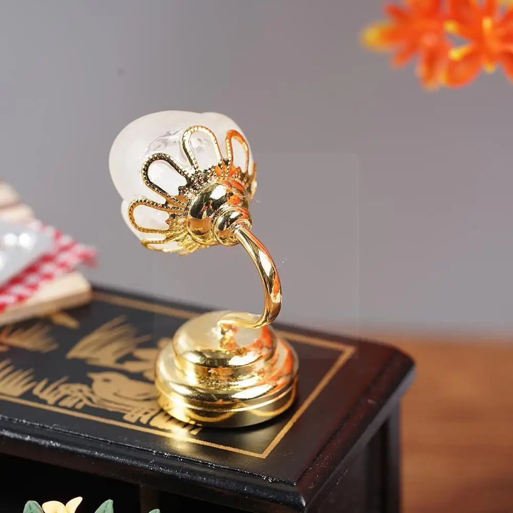 

1:12 House Metal Frosted Rose Wall Lamp Simulation Led Gold Miniature Lamp Diy Wall Plated Toys Type Model Mini Floral J3z0