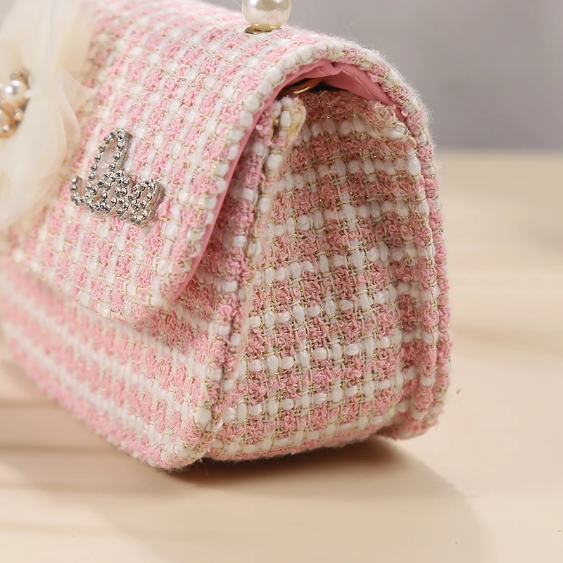 Fashion LOVE Letter Girl Shoulder Messenger Bag Kawaii Flowers Pearl Portable Crossbody Chain Kids Bag Coin Purse Chain Handbag