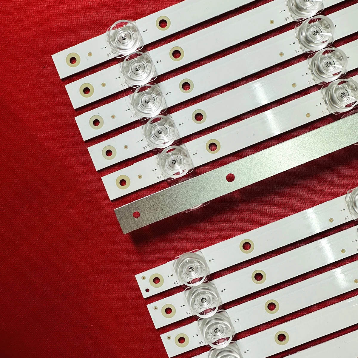 Лента светодиодной подсветки для SW-LED55UA402 IP-LE 410885 KALED55JU8100VA U55D7300E MS-L3184 V2 JL.D 55052330