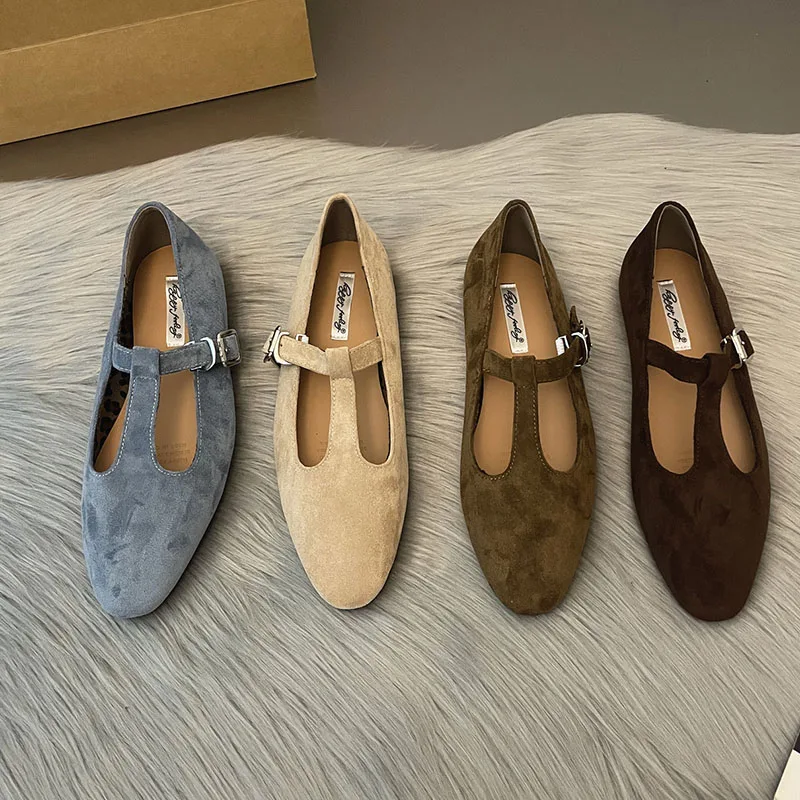 Женские балетки на плоской подошве