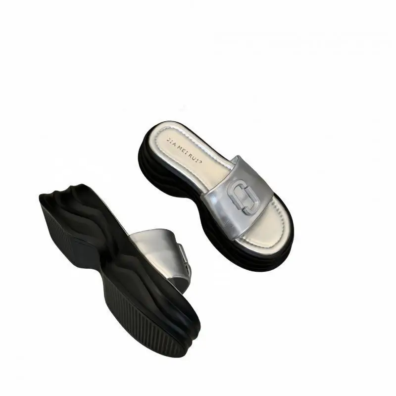 Женские домашние шлепанцы на платформе низкие сандалии пляжные резиновые Новые