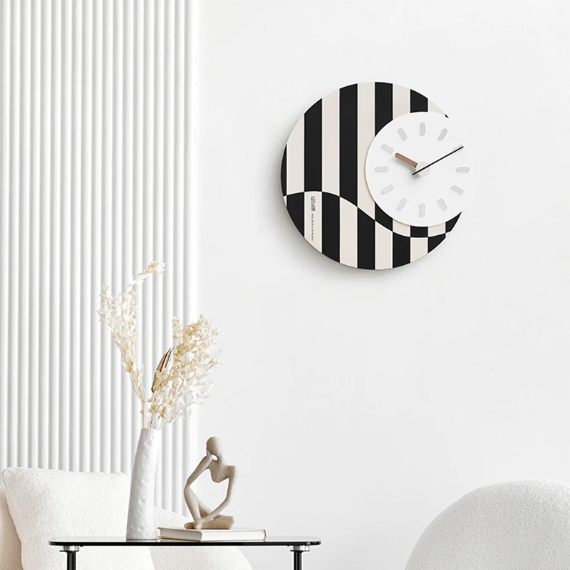 

Free Shipping Design Wall Clock Living Room Modern Simple Silent Chic Wall Watch Bedroom Art Stylish Chambre Home Decoration