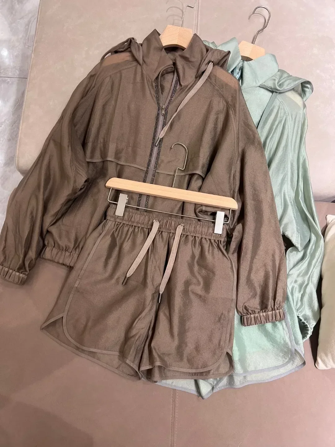 Комплект женской одежды из двух предметов. Женская одежда 2024. Новинка в