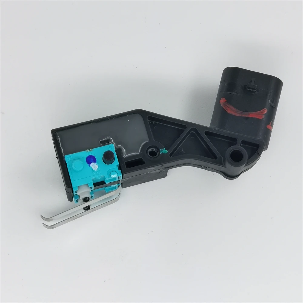 Контактный переключатель защелки бленды 3061042 для Tesla модели 3 Y