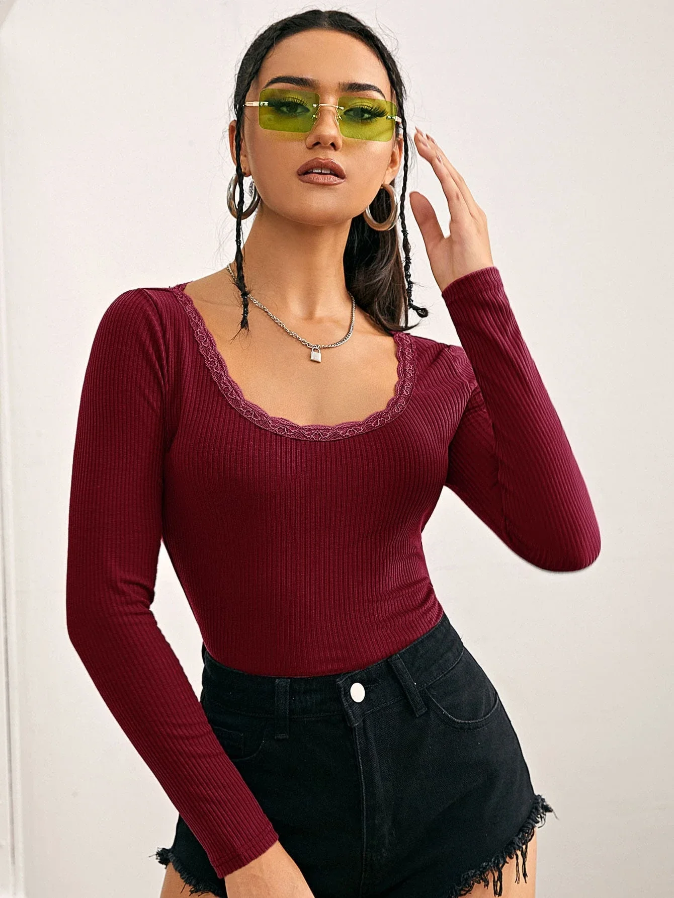 

Lace Trim Scoop Neck Tee