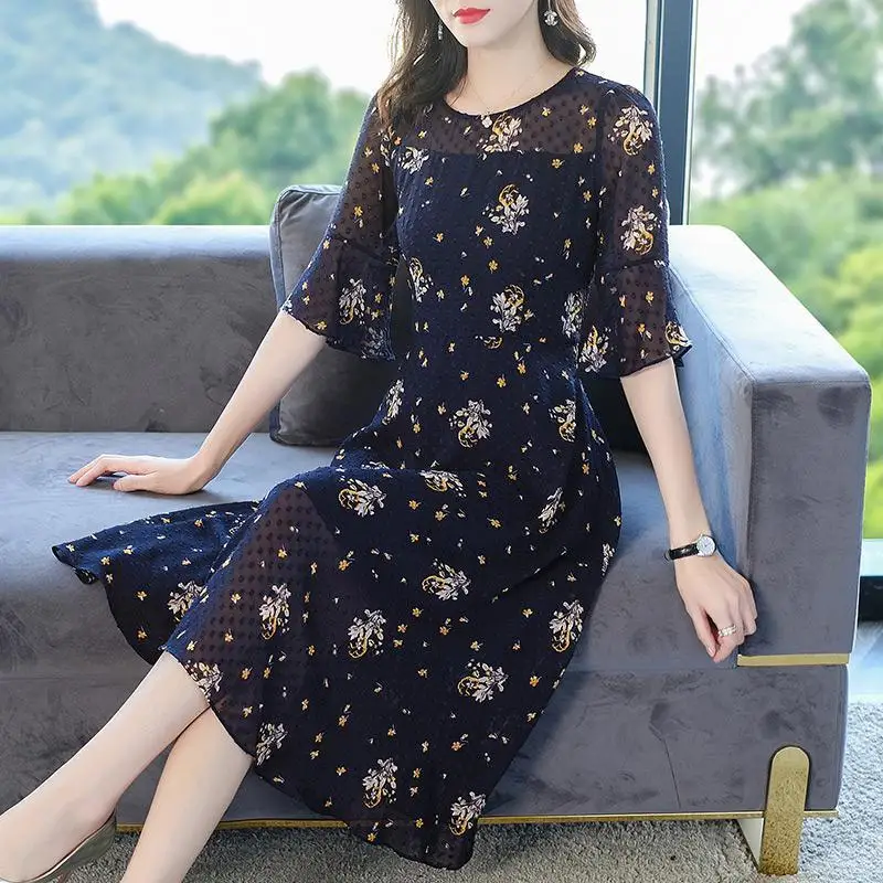 

Женская шифоновая юбка-трапеция с цветочным принтом, круглым вырезом и короткими рукавами