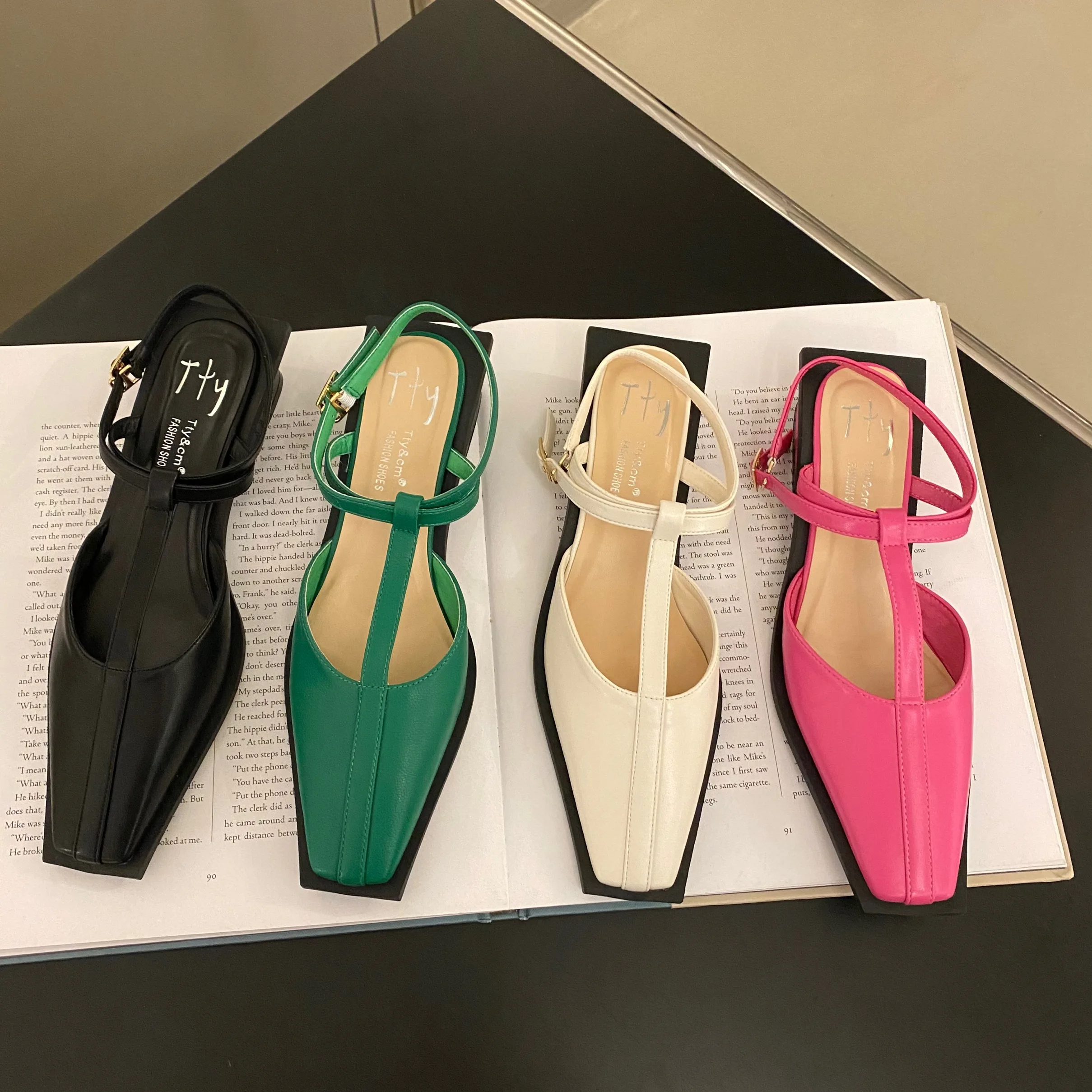 

Summer New Women Sandal Shoes Square Low Heel Ankle Buckle Shallow Ladies Mules Shoes Casual Outdoor Dress Party Mary Jane Shoes