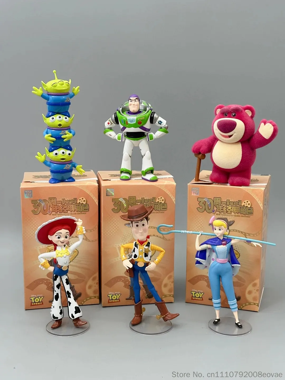 Фото Горячая новинка: Коллекционная фигурка Базза Лайтера к 30-летию Disney Toy Story в слепой коробке — игрушка-персонаж для декора стола, подарок. В наличии. №5