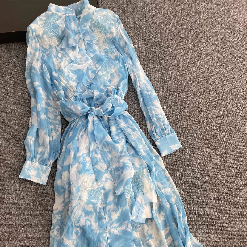 Рисунок 2 - Женское шелковое платье средней длины