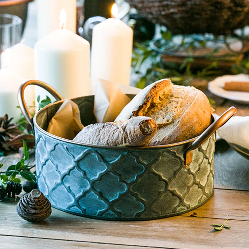 

Iron Bread Basket Retro Antique Finish Style Family Storage Basket Fruit Container Fried Chicken Tray With Handle Decoration 1pc