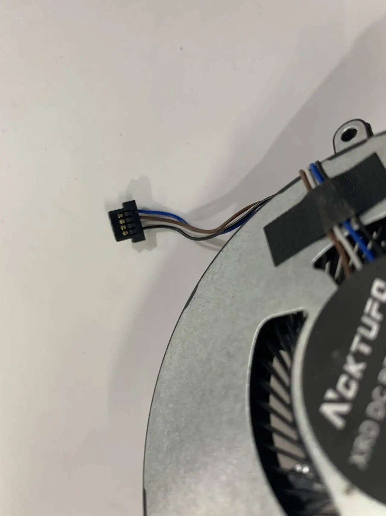 Фото Вентилятор охлаждения процессора ноутбука для HP Pavilion 15-CC 15-CC700 15-CC708TX 15-CC715TX 927918-001 15-CC 15-CK 14-BP 14-BK 15T-CC 14-BP №3