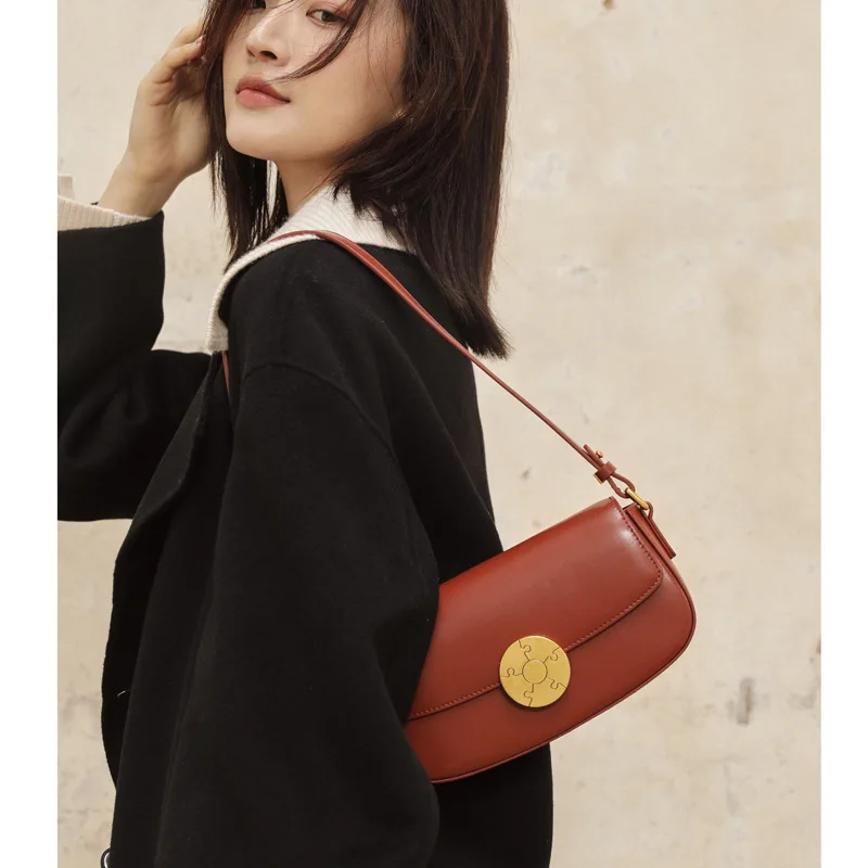 Trendy and fashionable underarm bag, high-end single shoulder bag, small square bag, stick bag, genuine leather retro women's