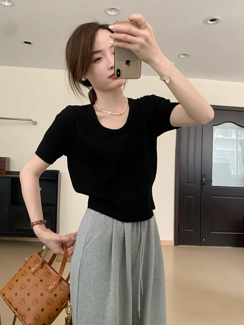 Корейская повседневная трикотажная футболка с U-образным воротником весна-лето