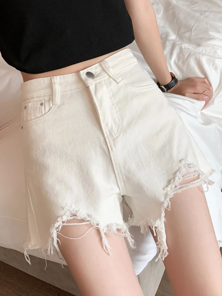 New Spring Summer Women Hole Frayed Loose White Denim Shorts Streetwear Female Wide Leg High Waist Jeans Shorts Bottoms