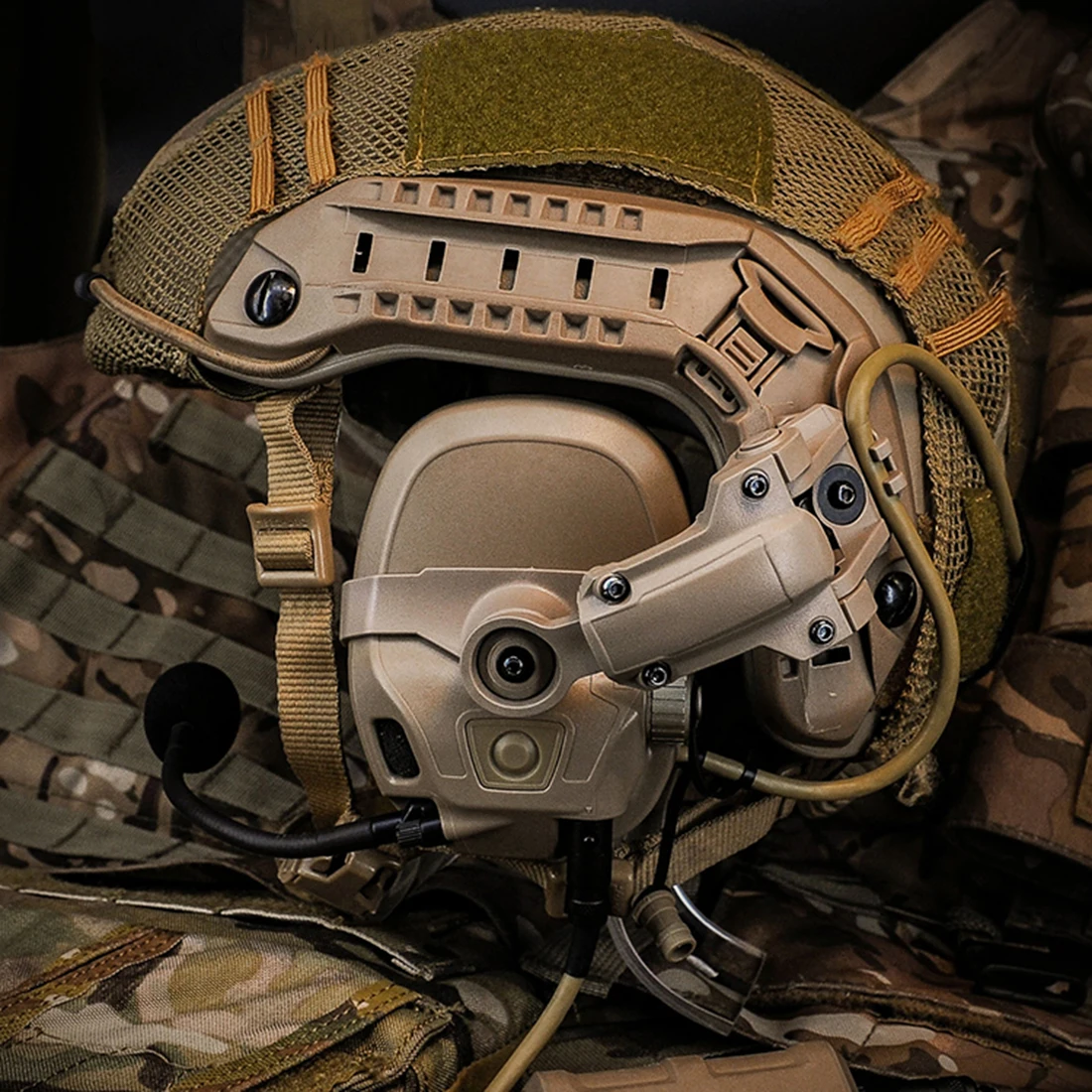 

Sabagear FCS AMP Double Channel Tactical Hunting Headset Pickup Noise Reduction Tactical Protective Headphone for Shooting