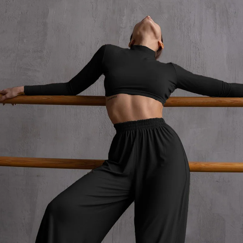 Женский трикотажный короткий топ с длинным рукавом и высокой талией