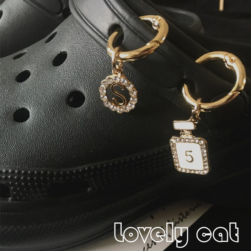 2023 Fashion Cute Croc Charms Designer DIY Metal Punk Circle Clogs Shoe Accessories Vintage Luxury Bear Shoes Charms for Croc images - 6