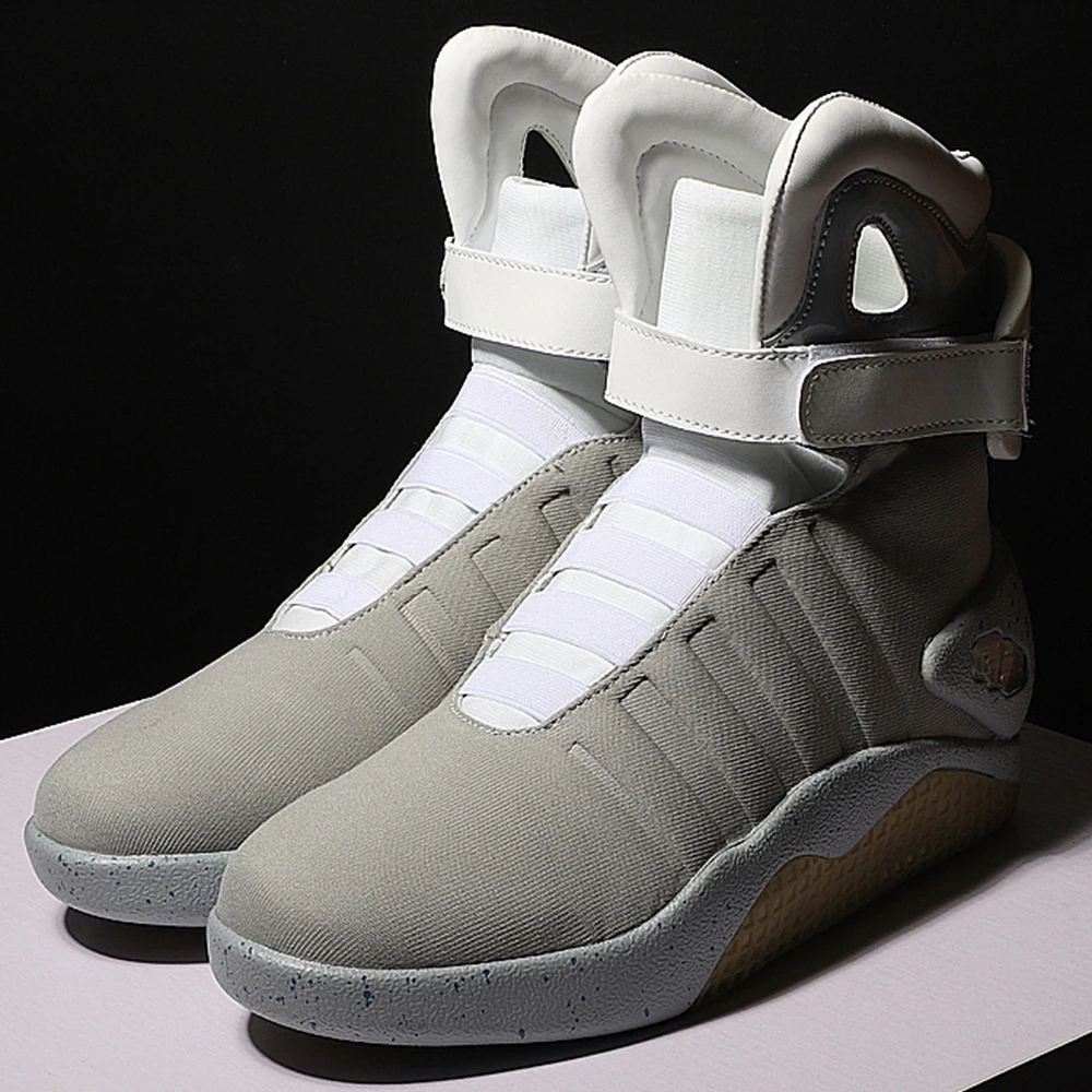 

LED light-emitting shoes luxury men's shoes sneakers men's future warrior charging shoes Coach competition shoes casual loafers