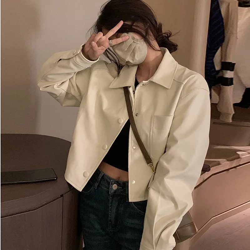 

2023 Winter Women Golf Wear High Fashion Minimalist Short Leather Jacket Retro Casual Jacket Women Golf Clothing Windbreaker