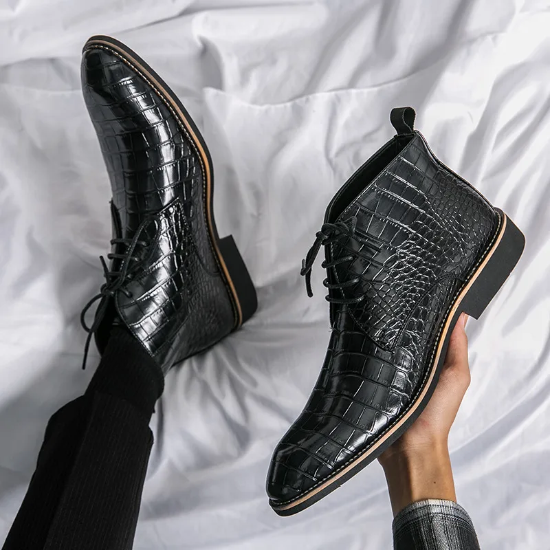 Классические модные коричневые мужские модельные туфли кожаные с острым носком