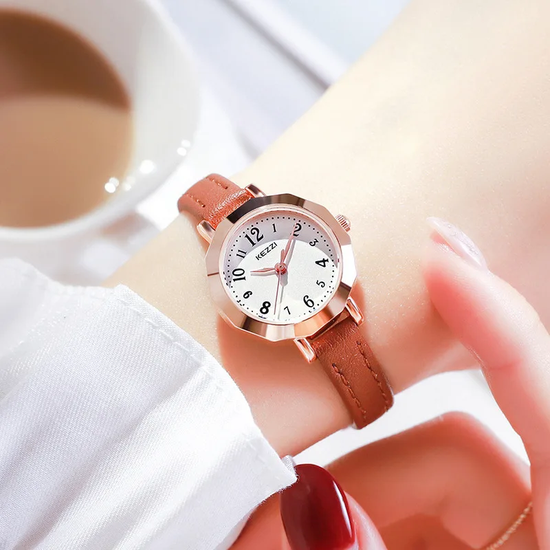 Cozi Fashion Women's Watch Women's Belt Wristwatch Round Leisure Watch Fashion Simple Arabic Number Watch Women