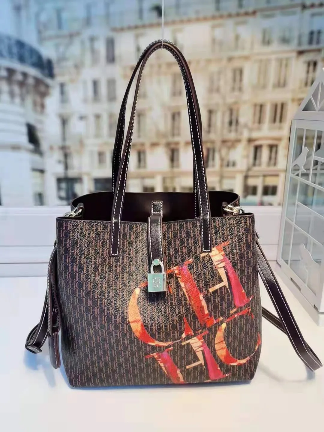 

100% Leather texture Fashion Ladies Bucket Bag 2022 New Style Handbag with CHHC Brand Letters Printed Monogram Gg
