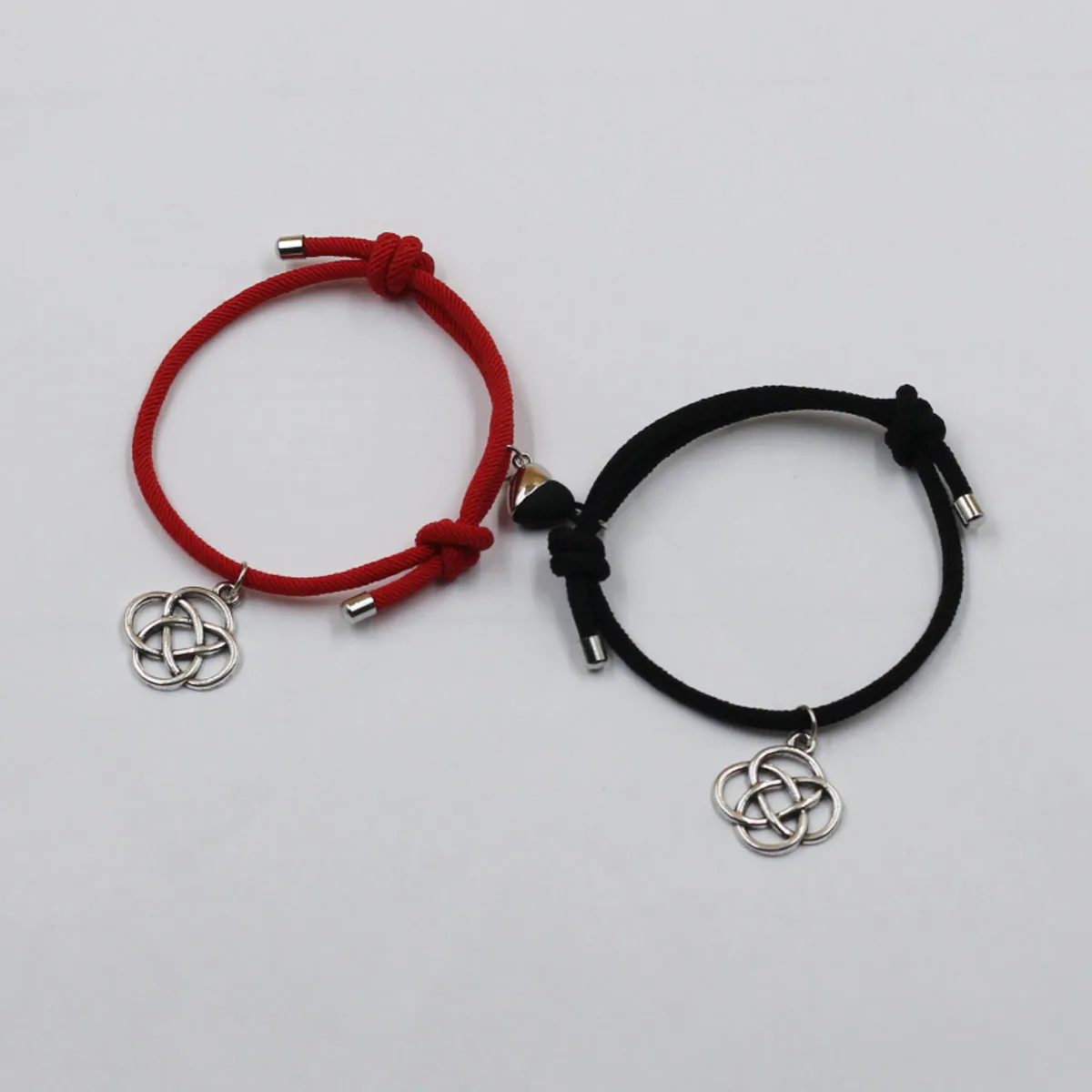 

Magnetic Multicolor Rope Couple Bracelets Bangle Hollow Chinese Knotting Charm Pendant Lovers Friends Jewelry Gift for Festival
