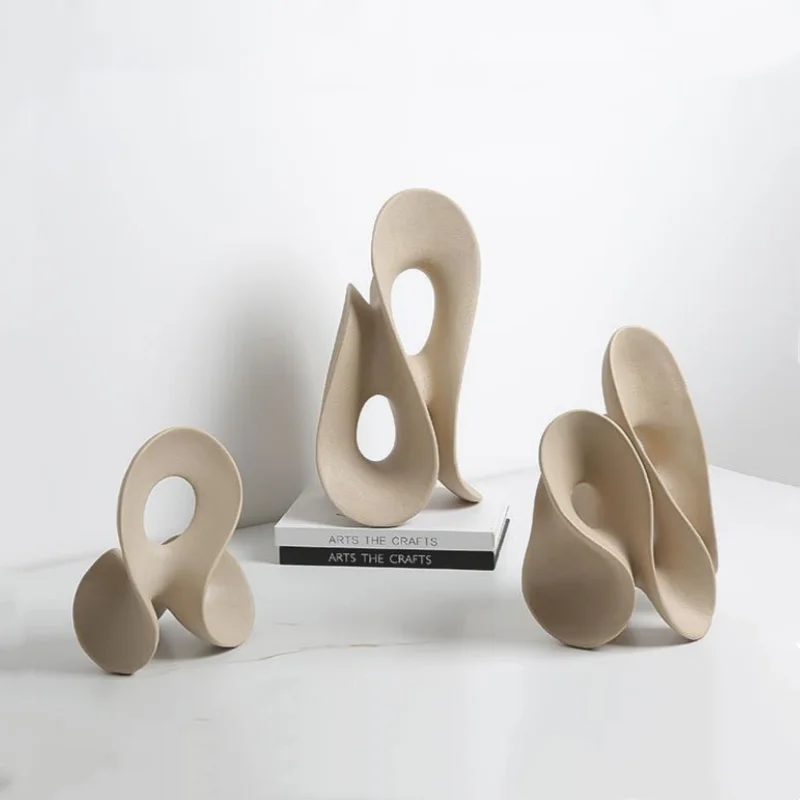 Абстрактные скульптуры из канифоли