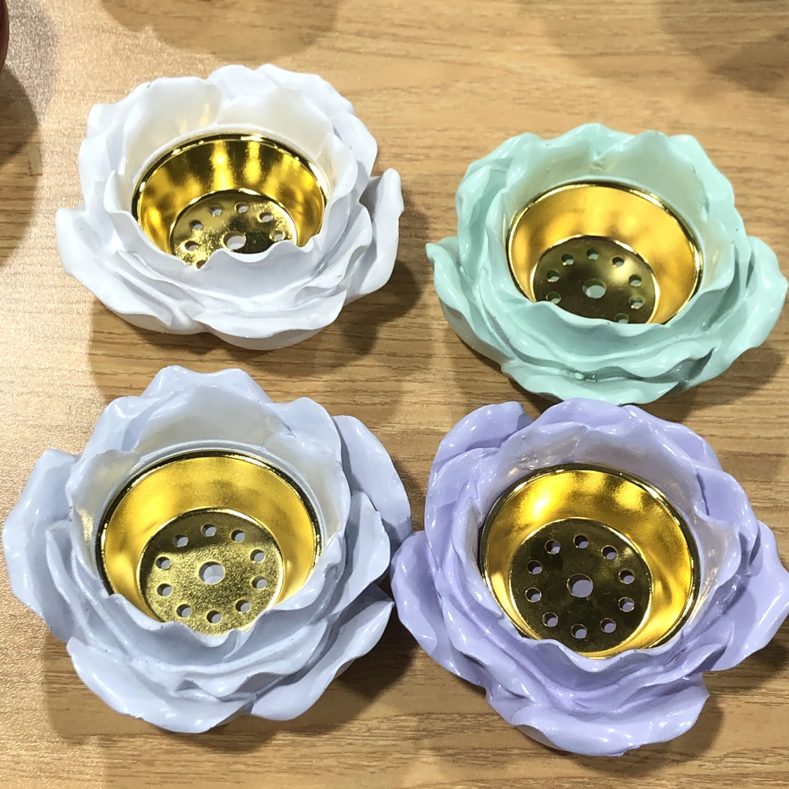 

Ceramic Lotus Incense Holder Feng Shui Chakra Healing Reiki Quartz Home Decoration Stone Handicraft Decoration Stands