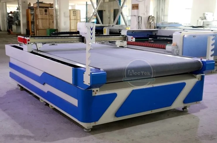 1625 Автоматическая подача ЧПУ колеблющийся Вибрационный нож Лезвие режущий