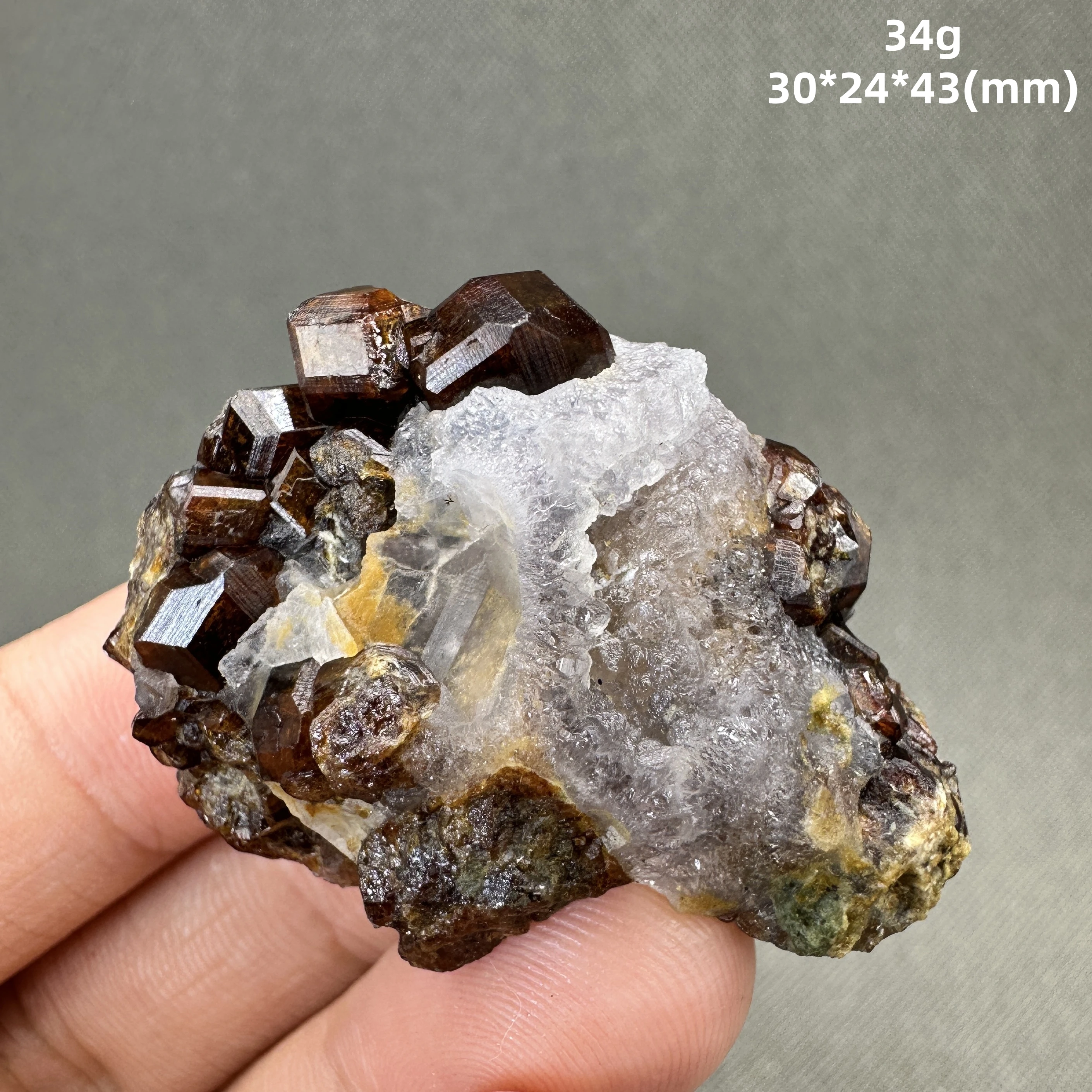 Образец минерала Андрейта из Внутренней Монголии QIANCHUAN