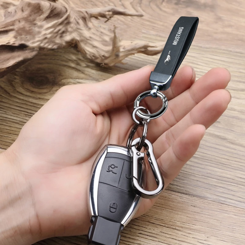 

1pcs 3D Metal Car Keychain Auto Logo Key Rings Car decoration For Ford Mustang GT 2020 2019 2018 2017 2016 SHELBY Universal Size